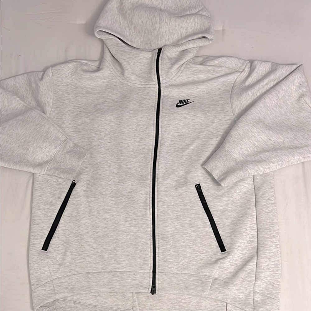 NWOT Nike Gray Hi-Lo Oversized Hoodie